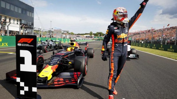 Max Verstappen logra en Hungría su primera pole