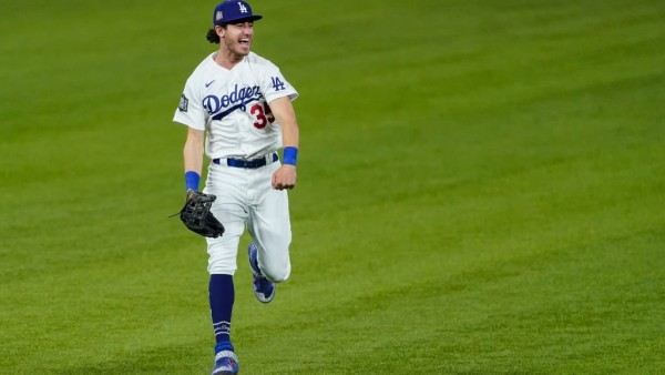 Cody Bellinger y los Dodgers evitan arbitraje