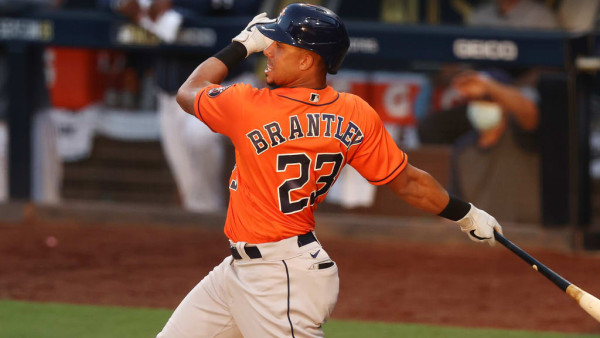 Michael Brantley pacta por 2 años con Astros de Houston