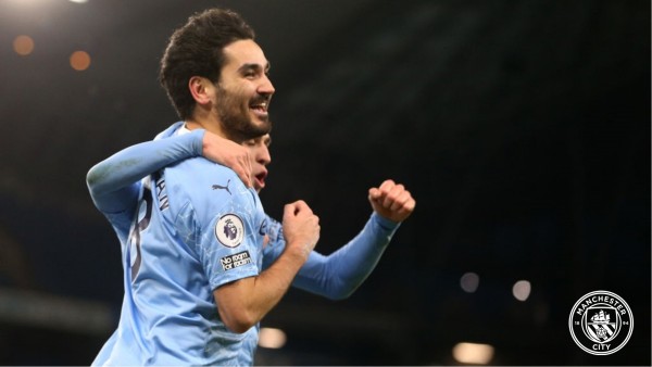 Ilkay Gündogan volvió a marca par de goles para el Manchester City.
