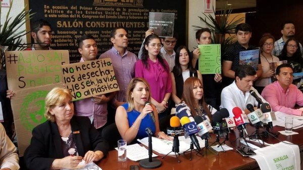 Presentan iniciativa que prohíbe el plástico de un solo uso en Sinaloa