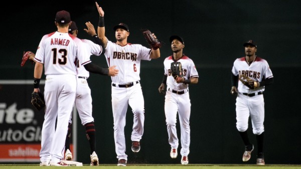 Ketel Marte ayuda a D-backs a barrer a los Yanquis