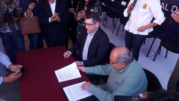 Firman convenio para formar a 55 nuevos policías preventivos en Mazatlán