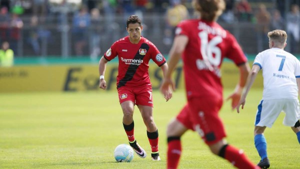 Gol de 'Chicharito' da pase a Leverkusen en Copa alemana