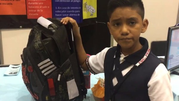 Niño de 11 años crea una 'mochila blindada' para su proyecto de ciencias en Tamaulipas