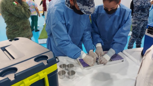 Sinaloa recibe 16 mil vacunas contra el Covid-19 más para adultos mayores y personal de salud