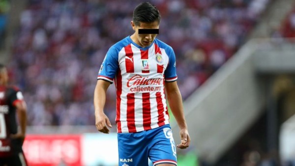 Dieter Villalpando es separado de Chivas tras enfrentar proceso legal