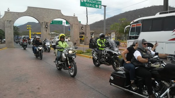 Participantes de la Legendaria Semana de la Moto visitan Rosario