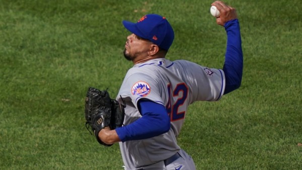 Si Dellin Betances hubiera decidido rechazar su opción, Nueva York le hubiera tenido que pagar al diestro 3 millones de dólares por cortar vínculos.