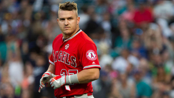 Mike Trout a operarse, fuera el resto de la temporada