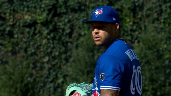 Taijuan Walker lanzó en 2020 para los Marineros y los Azulejos.