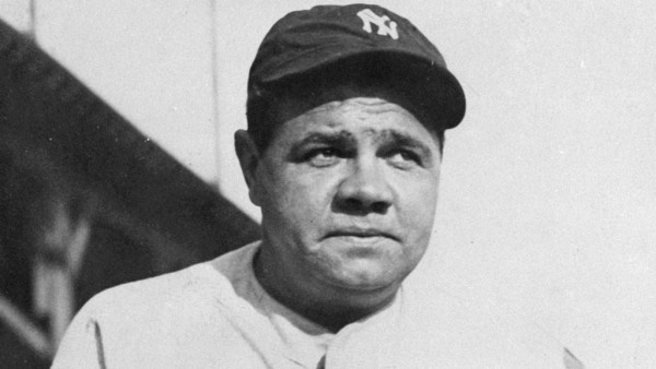 Babe Ruth pegó su jonrón 500 el 11 de agosto de 1929 ante Indios.