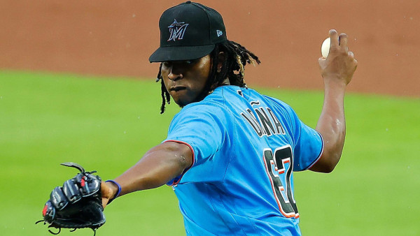 José Ureña se pierde su apertura del domingo por los Marlins