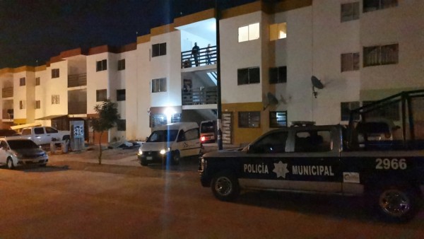Hombre es asesinado a balazos en un departamento en Culiacán