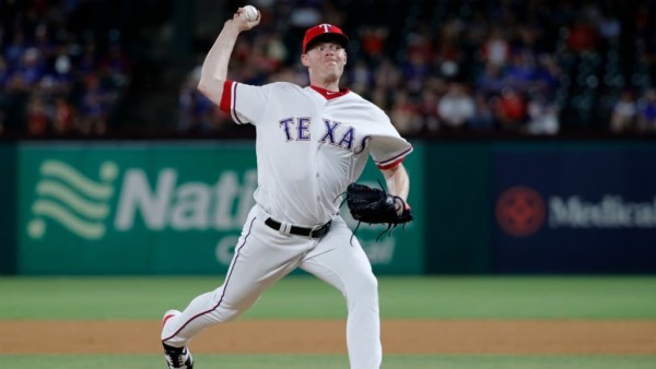 Peter Fairbanks llega a Tampa Bay.