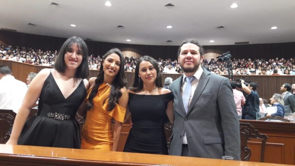 Jóvenes sinaloenses reciben Premio al Mérito Juvenil 2018