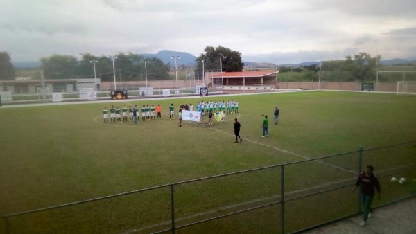 Camaroneros de Escuinapa hace explotar a Volcanes de Colima en la Liga TDP