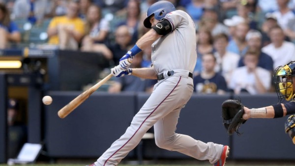 Logan Forsythe llega a Filis.