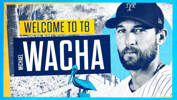 Michael Wacha lanzará ahora para los Rays de Tampa Bay.