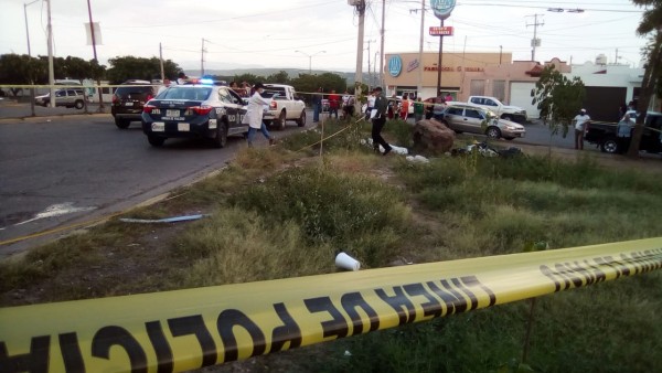 Motociclista derrapa y pierde la vida en Culiacán