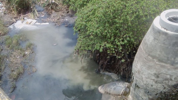 En Arroyo Jabalines se agudiza el derrame de aguas negras