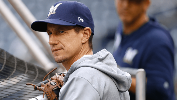 Cerveceros de Milwaukee otorga extensión de contrato a Craig Counsell