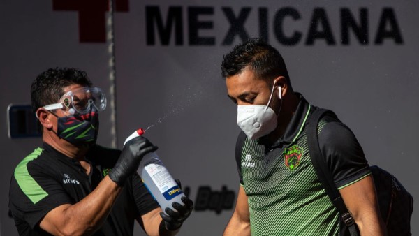 Marco Fabián da positivo por Covid-19