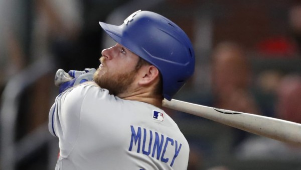 Dodgers activan a Max Muncy de la lista de lesionados
