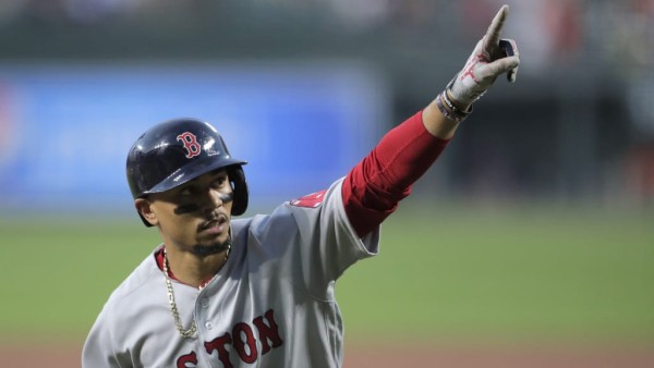 Mookie Betts agradece a los Medias Rojas de Boston