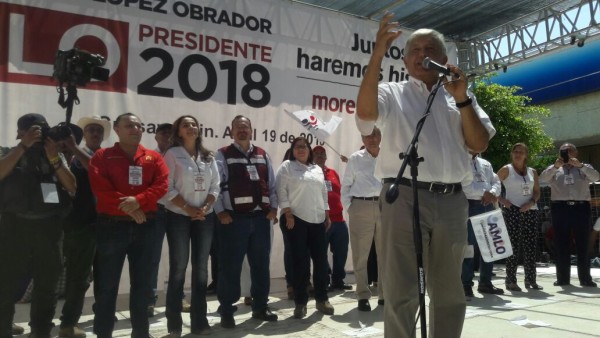 No voy a vivir en Los Pinos; esa casa está embrujada: AMLO