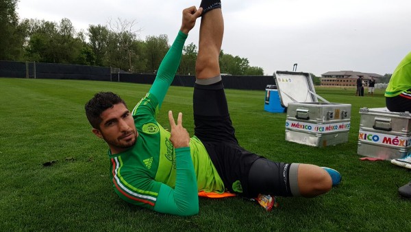 México busca una victoria que le dé su pase a la siguiente ronda.