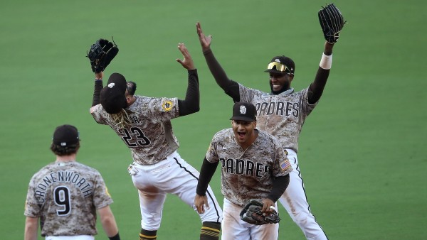 Padres de San Diego avanzan a plyaoffs.