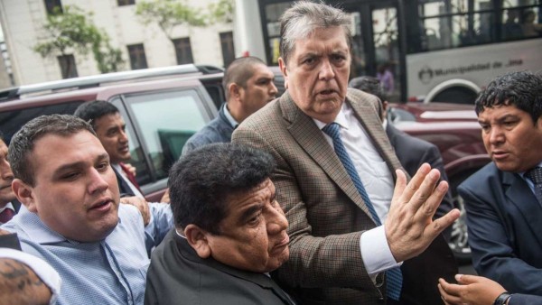 Alan García, ex Presidente de Perú, muere tras dispararse en la cabeza antes de ser detenido por caso Odebrecht
