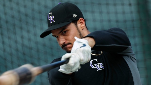 Avanzan pláticas entre Cardenales y Rockies por Nolan Arenado