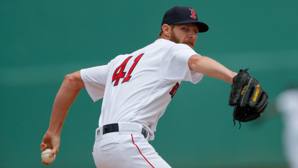 Chris Sale firma jugosa extensión con los Medias Rojas de Boston