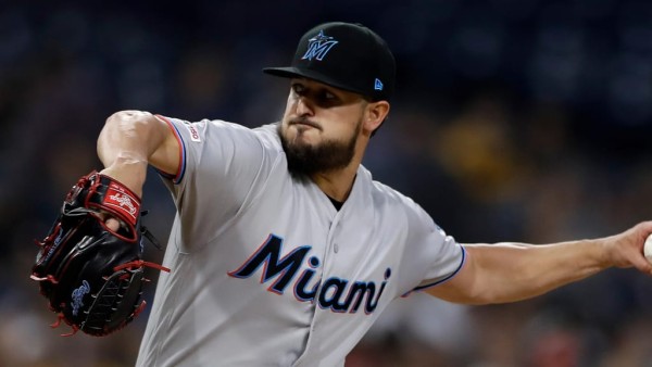 Los Marlins de Miami inhabilitan al zurdo Caleb Smith