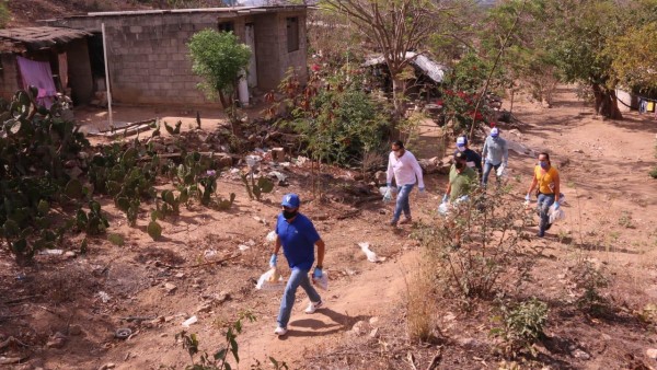 Retoman autoridades de El Rosario entrega de apoyos alimentarios.