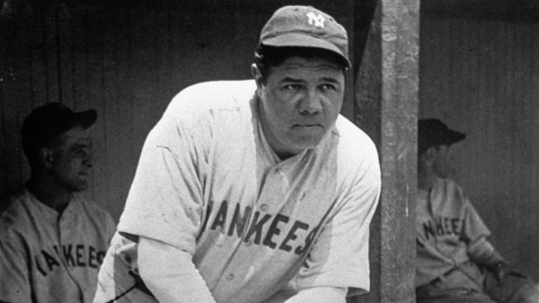 Babe Ruth rompe su propio récord.