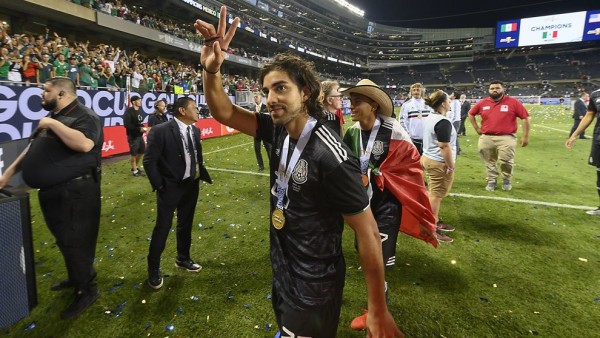 Rodolfo Pizarro está en la mira del Milán, señalan medios italianos