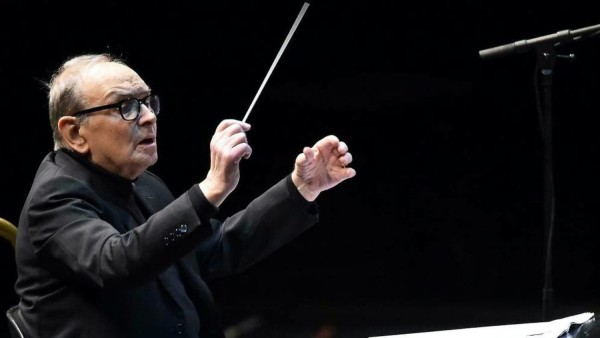 Ennio Morricone, el legendario compositor italiano, fallece a los 91 años de edad