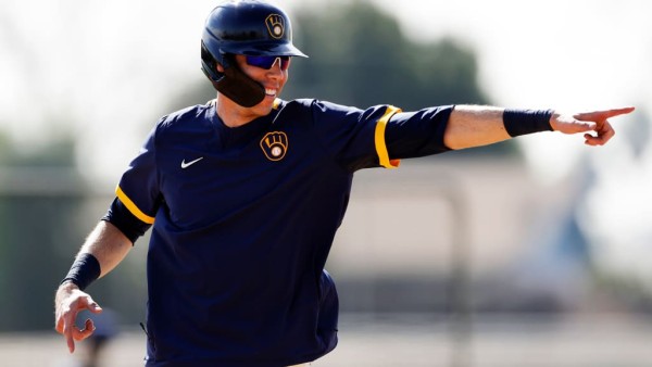 Christian Yelich seguirá un buen rato con Cerveceros.