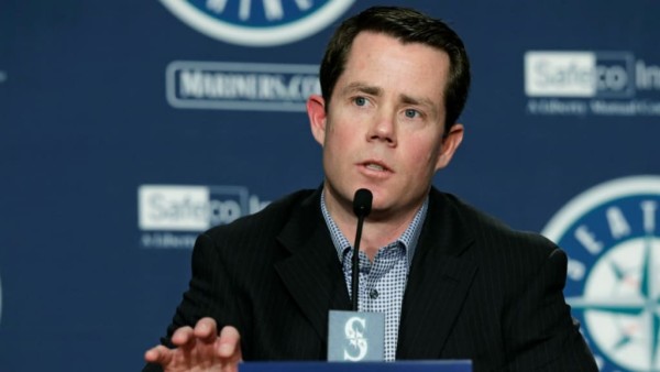 Jeff Kingston es asistente del gerente general en los Dodgers.