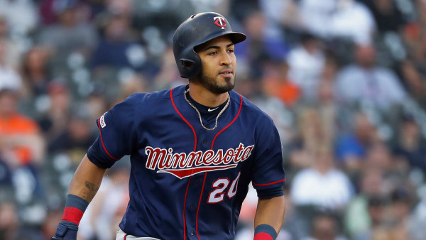 Eddie Rosario se va al hule.