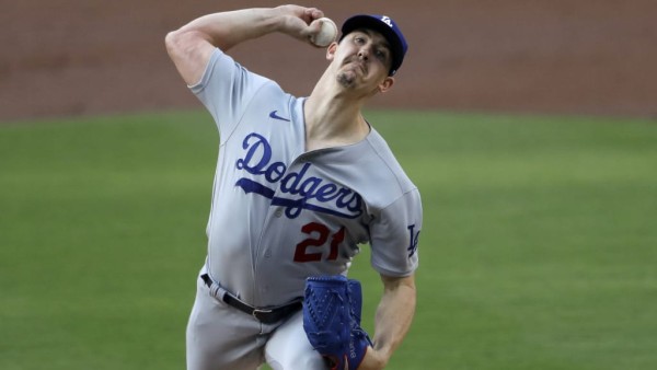 Dodgers activan al diestro Walker Buehler
