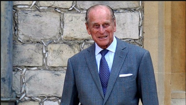 El Duque Felipe de Edimburgo, esposo de la reina Isabel II, es hospitalizado de manera preventiva