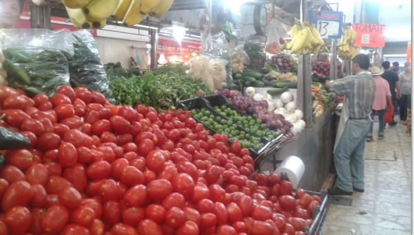 Los precios de la canasta básica en México siguen aumentando.