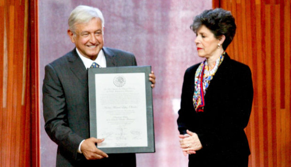 Janine Madeline Otálora Malassis renuncia a la presidencia del TEPJF