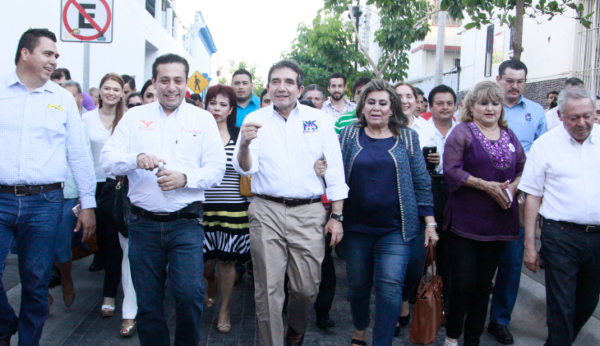 Coloca Cuén a su esposa y a miembros de UAS