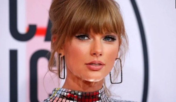 Taylor Swift lidera la lista de los 100 artistas mejor pagados del mundo, de acuerdo a la revista Forbes.