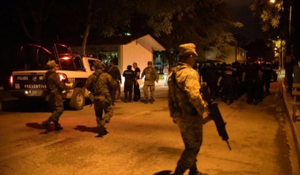 Suspenden al director del Cereso de Cancún por fuga de 10 reos